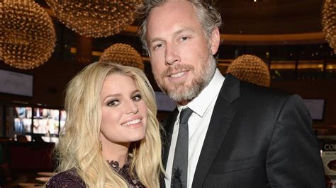 Jessica Simpson Shares Rare Family Photo With。